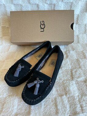 NIB UGG 1005475 Lizzy Moccasin Slippers In Black Women SZ 5/EU36 Tassel Slip On